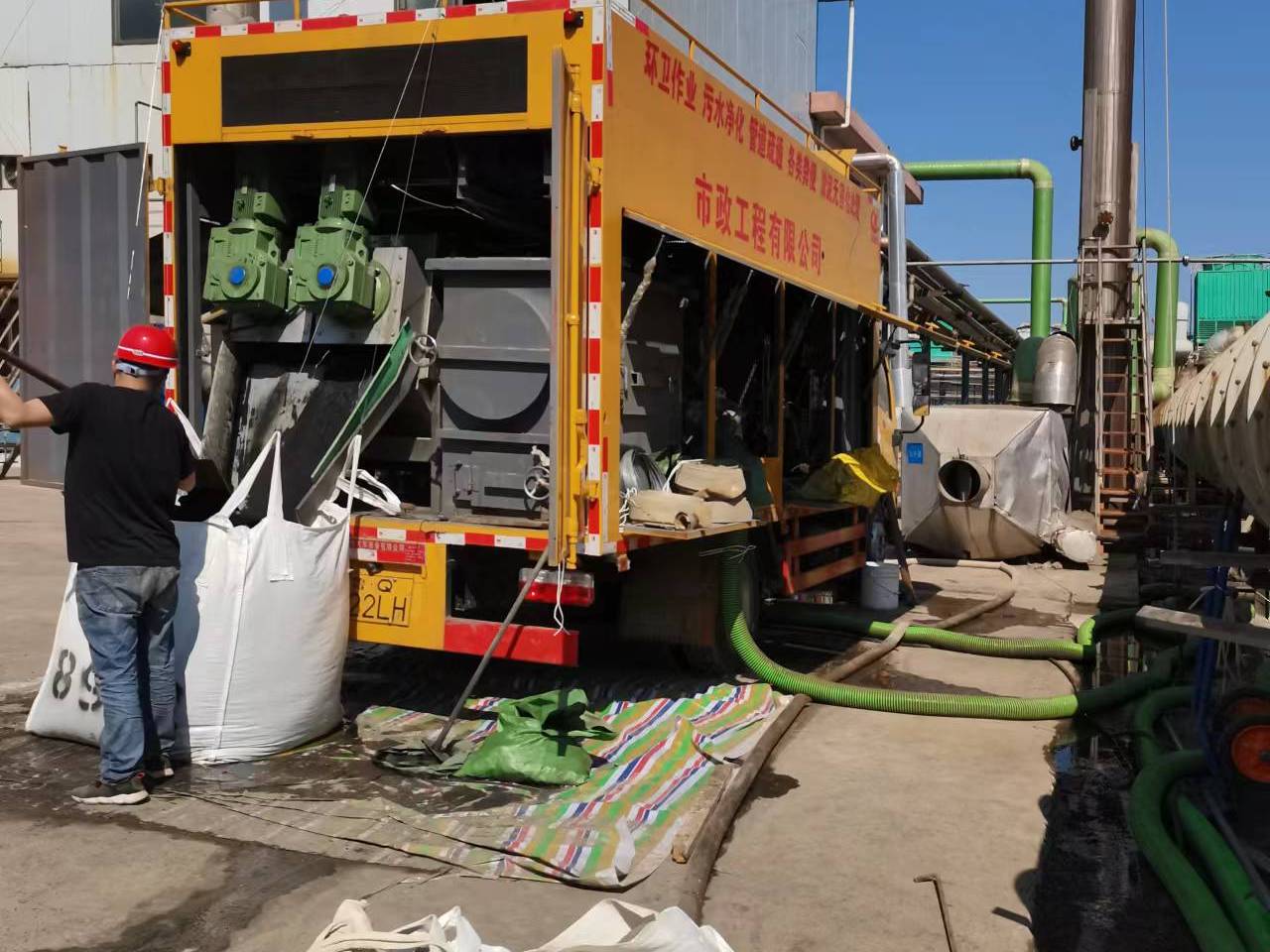 桐庐淤泥压干处理